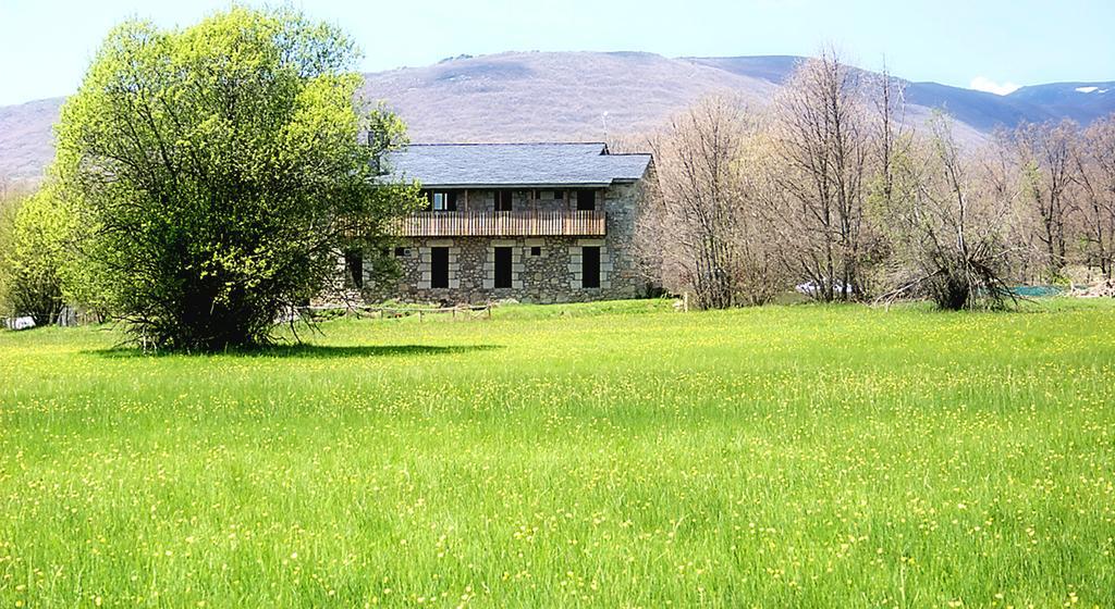 Hospederia El Pico Del Fraile Guest House Cobreros Bagian luar foto